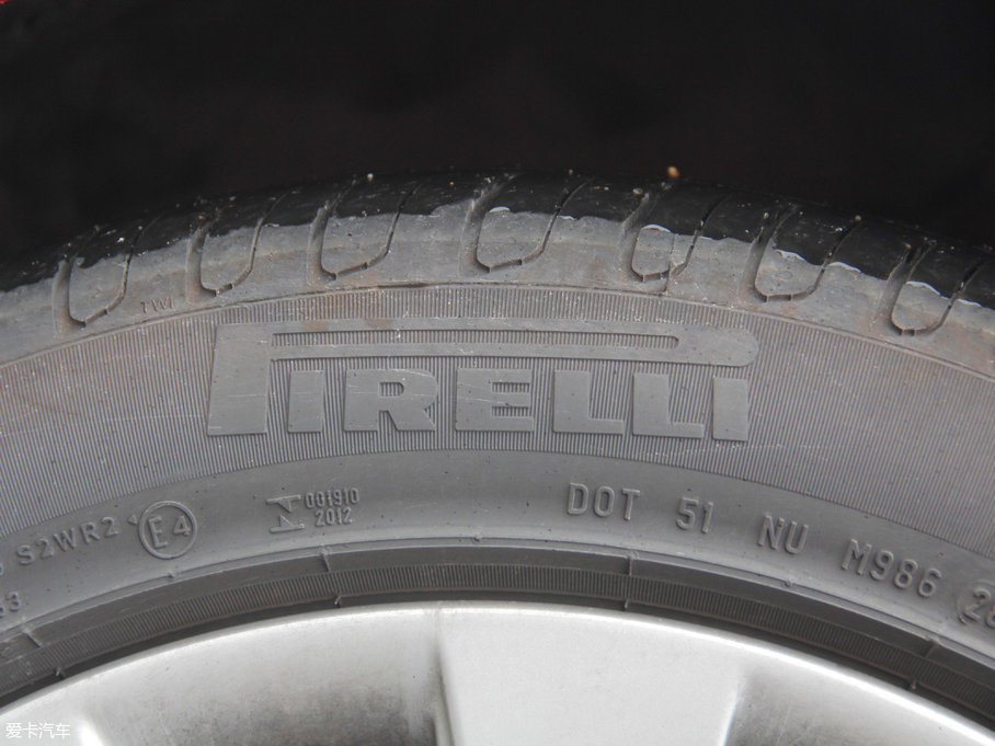 2017R3ϵ 318Li r(sh)