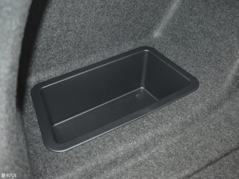 2017R3ϵ 318Li r(sh)