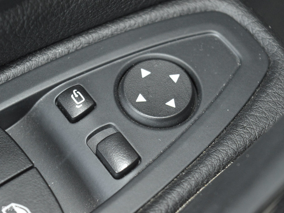 2017��R3ϵ 318Li �r����