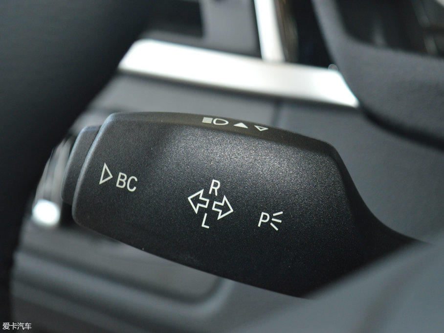 2017��R3ϵ 318Li �r����