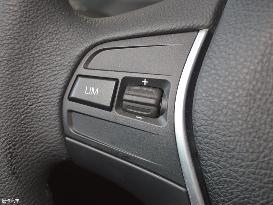 2017��R3ϵ 318Li �r����