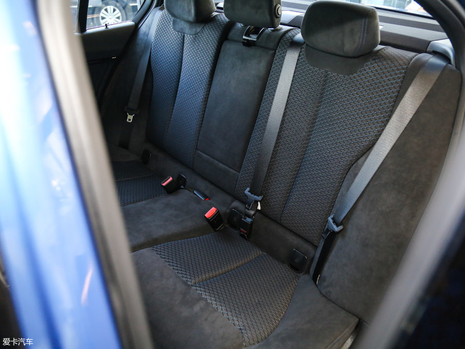 2017R3ϵ 318Li r(sh)