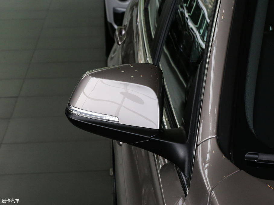 2017R3ϵ 318Li r(sh)