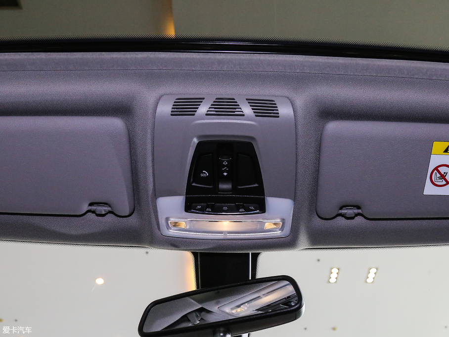 2017R3ϵ 318Li r(sh)