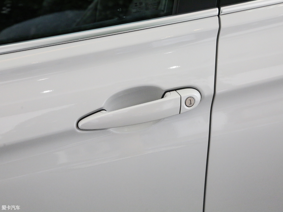 2017R3ϵ 320Li xDrive r(sh)