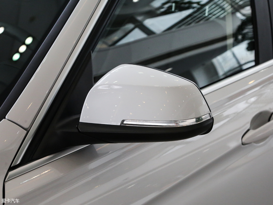 2017R3ϵ 320Li xDrive r