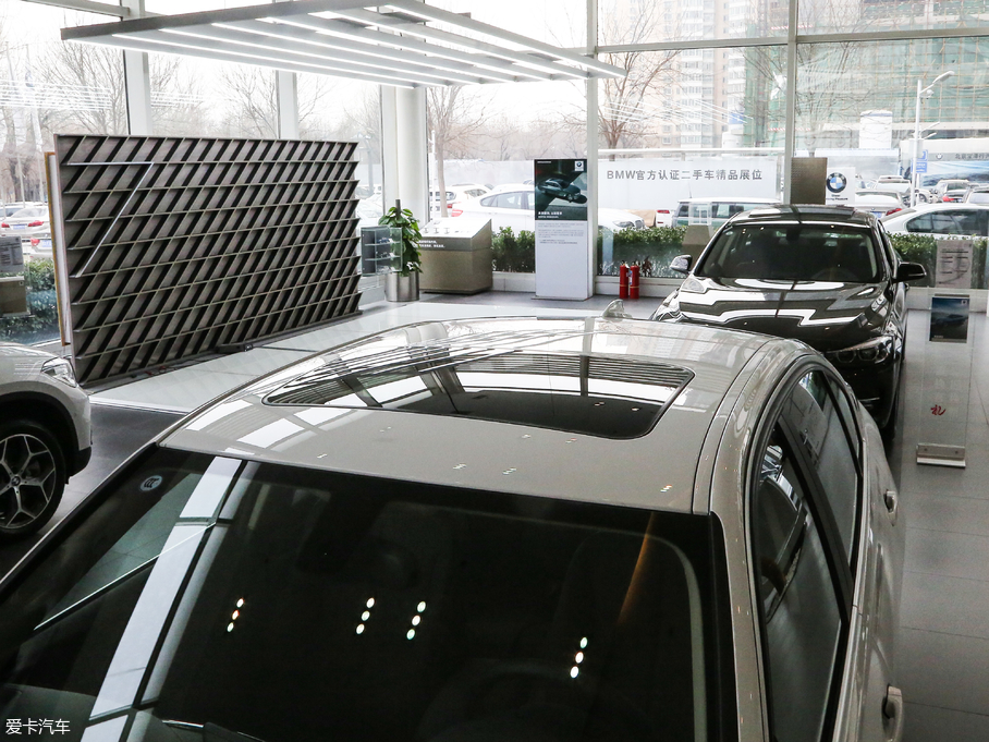 2017R3ϵ 320Li xDrive r