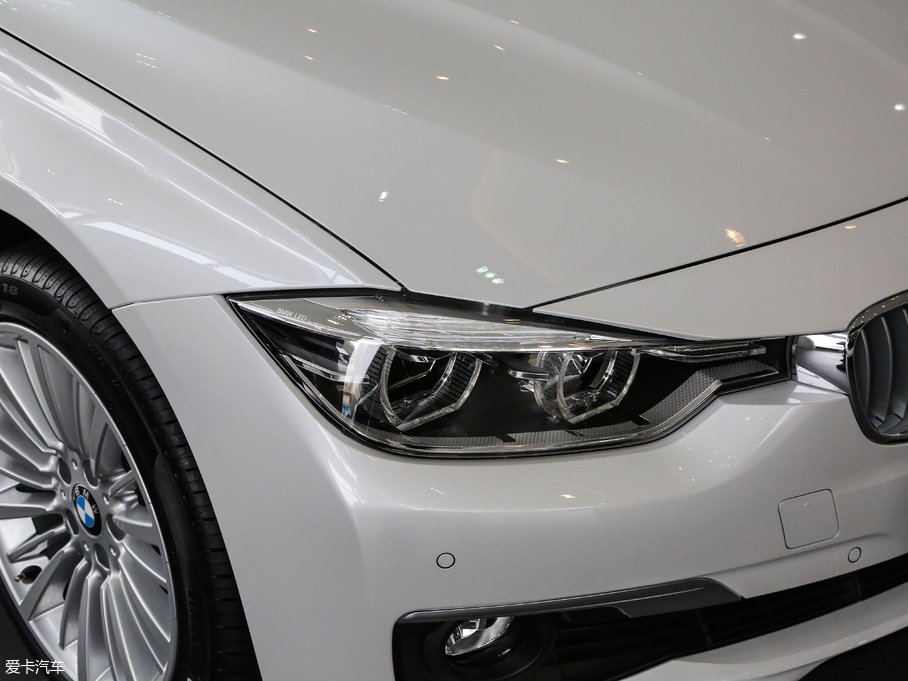 2017R3ϵ 320Li xDrive r