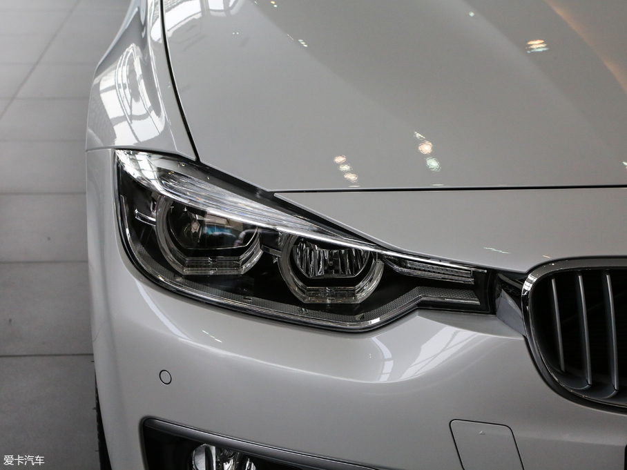 2017R3ϵ 320Li xDrive r