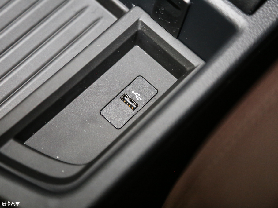 2017R3ϵ 320Li xDrive r