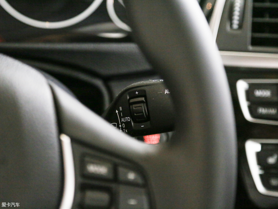 2017R3ϵ 320Li xDrive r