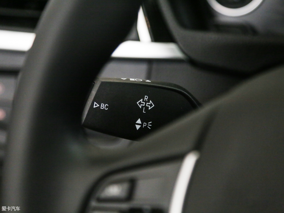 2017R3ϵ 320Li xDrive r