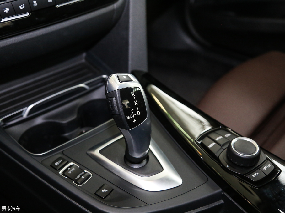 2017R3ϵ 320Li xDrive r