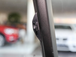 2017320Li xDrive r g