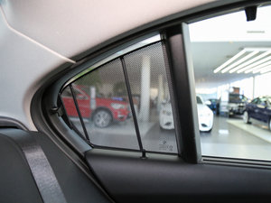 2017320Li xDrive r g