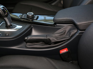 2017320Li xDrive r v܇Ƅ