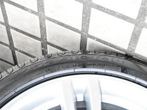 2017330i M\(yn)(dng) (x)(ji)^