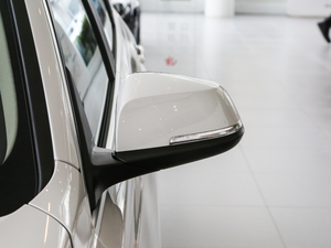 2017320Li xDrive r ҕR