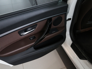 2017320Li xDrive r g