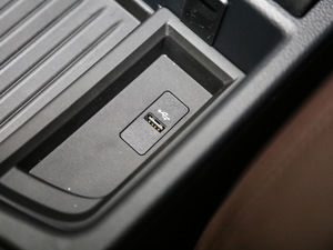 2017320Li xDrive r g