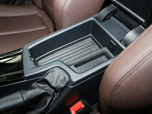 2017320Li xDrive r g