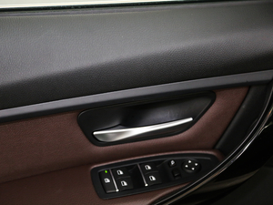 2017320Li xDrive r g