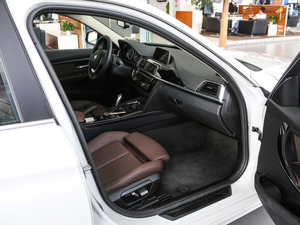 2017320Li xDrive r g