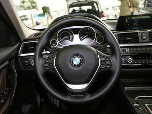 2017320Li xDrive r P