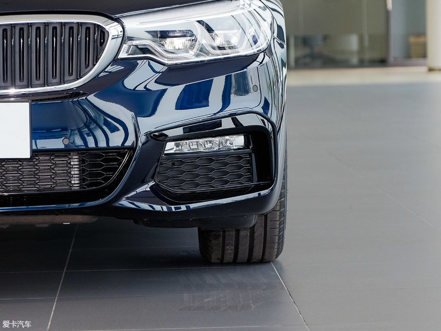 2018R5ϵ 530Li I(lng) M\(yn)b