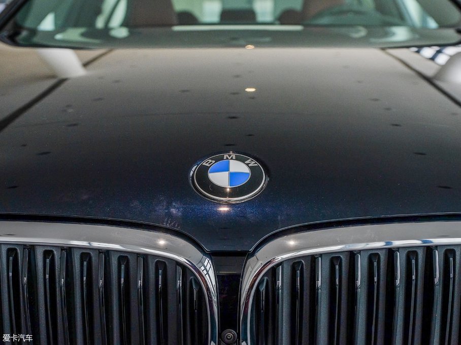 2018R5ϵ 530Li I(lng) M\(yn)(dng)b