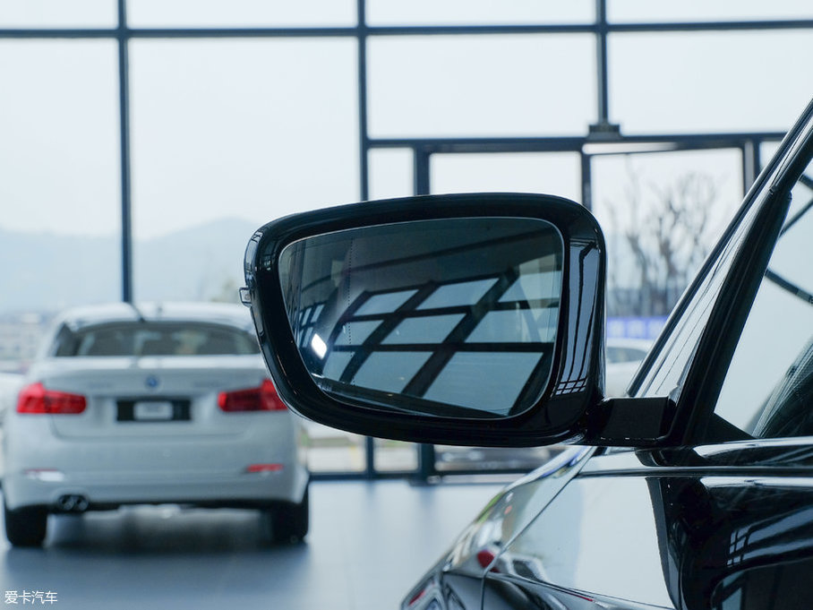 2018R5ϵ 530Li I M\b