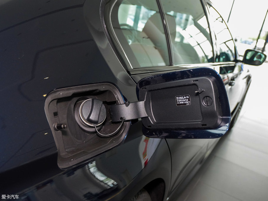 2018R5ϵ 530Li I(lng) M\(yn)b