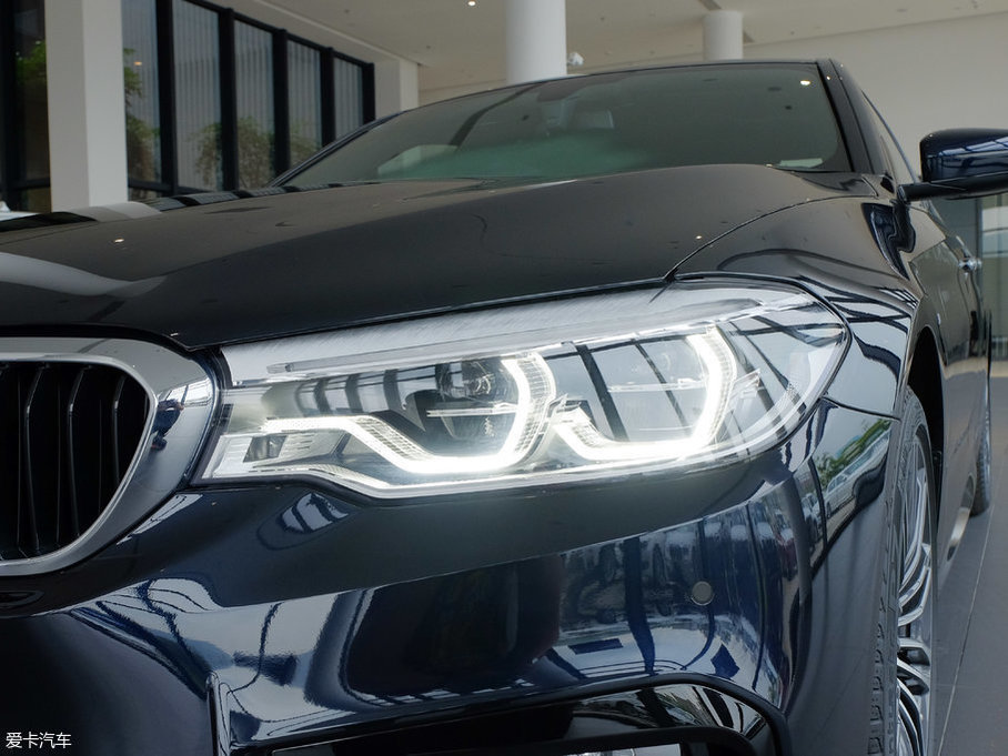 2018R5ϵ 530Li I M\b