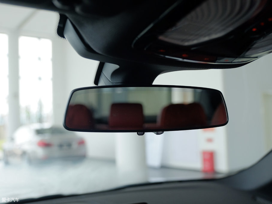 2018R5ϵ 530Li I M\b