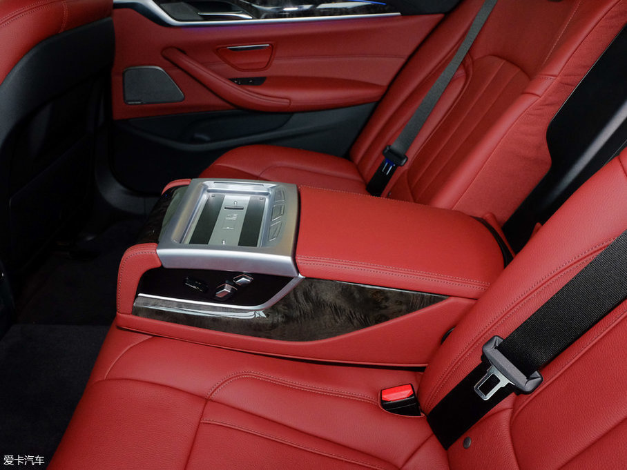 2018款宝马5系530li 领先型 m运动套装图片