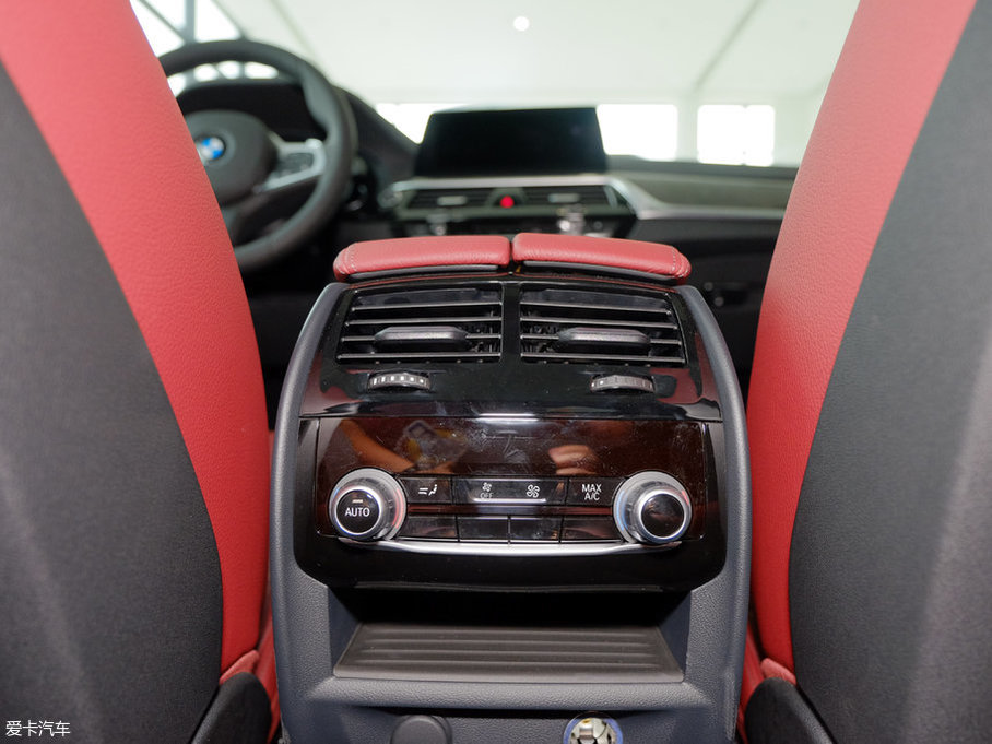 2018R5ϵ 530Li I M\b