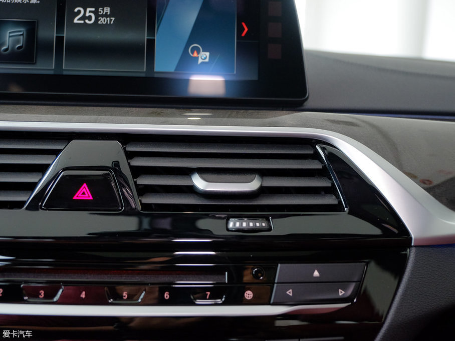 2018R5ϵ 530Li I M\b