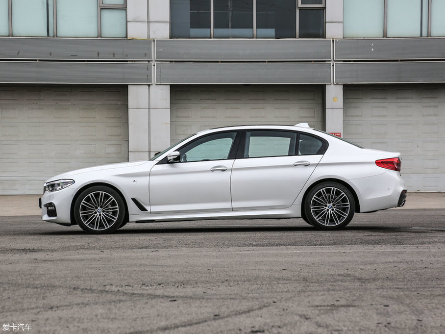 2018款宝马5系 530Li xDrive M运动套装