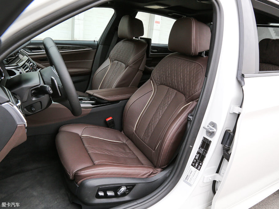 2018��R5ϵ 530Li xDrive M�\(y��n)��(d��ng)���b