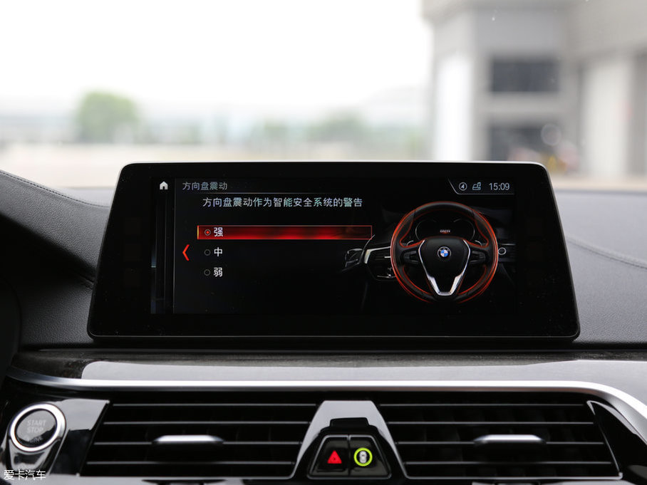 2018��R5ϵ 530Li xDrive M�\�����b