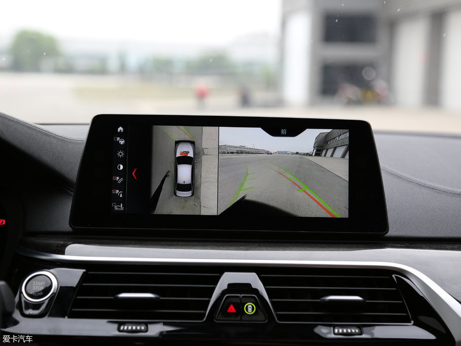 2018��R5ϵ 530Li xDrive M�\�����b