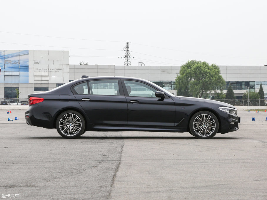 2018R5ϵ 530Li I M\b