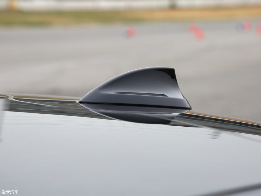 2018R5ϵ 530Li I M\b