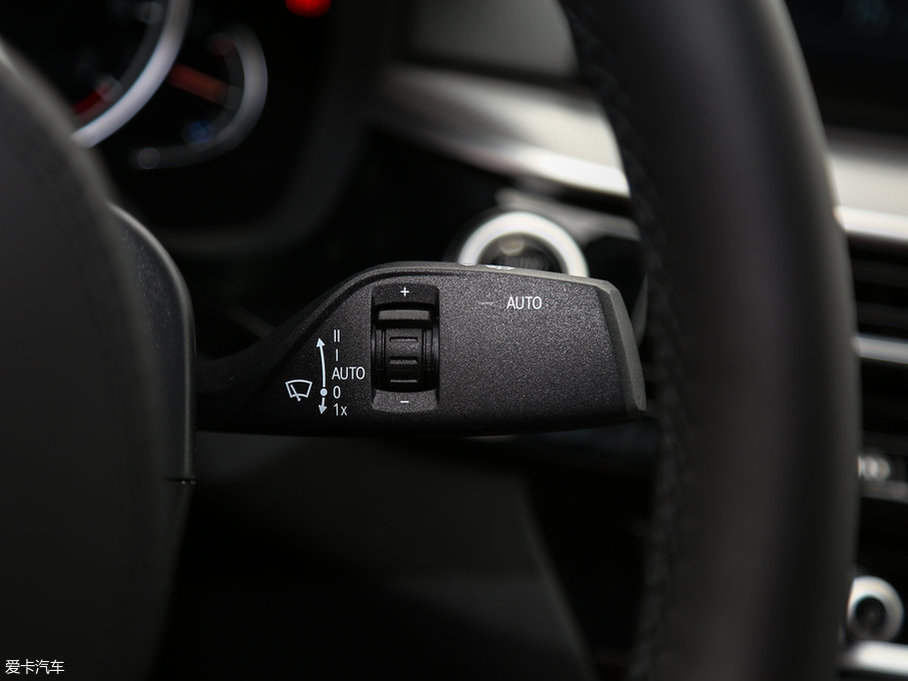 2018R5ϵ 530Li I M\b