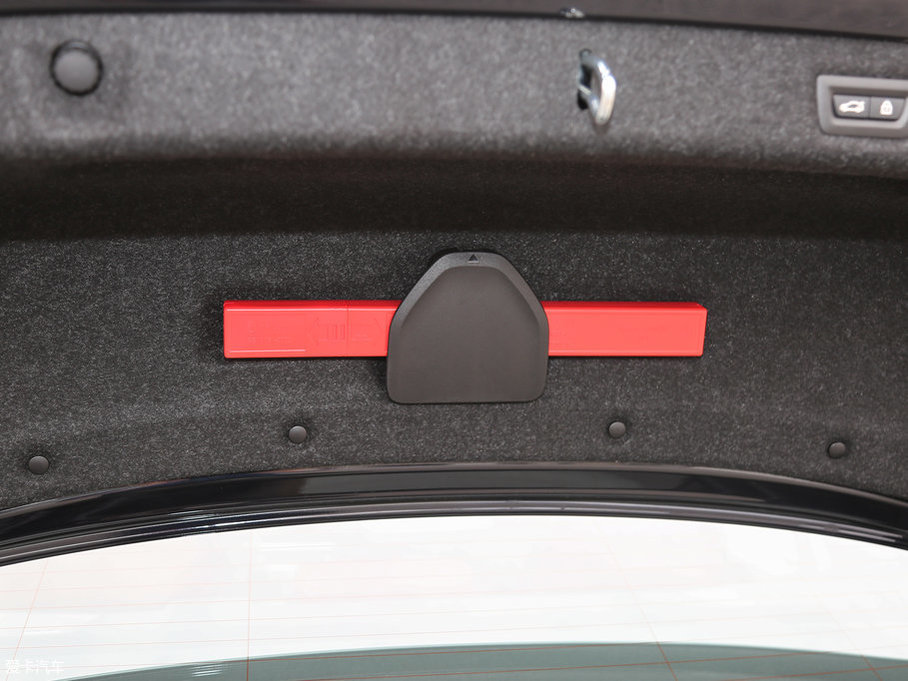 2018R5ϵ 530Li I M\b