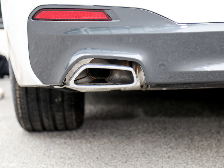 2018R5ϵ 530Li I M\b