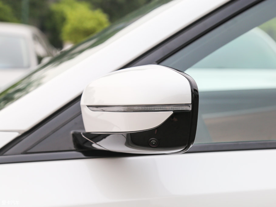 2018R5ϵ 530Li I M\b