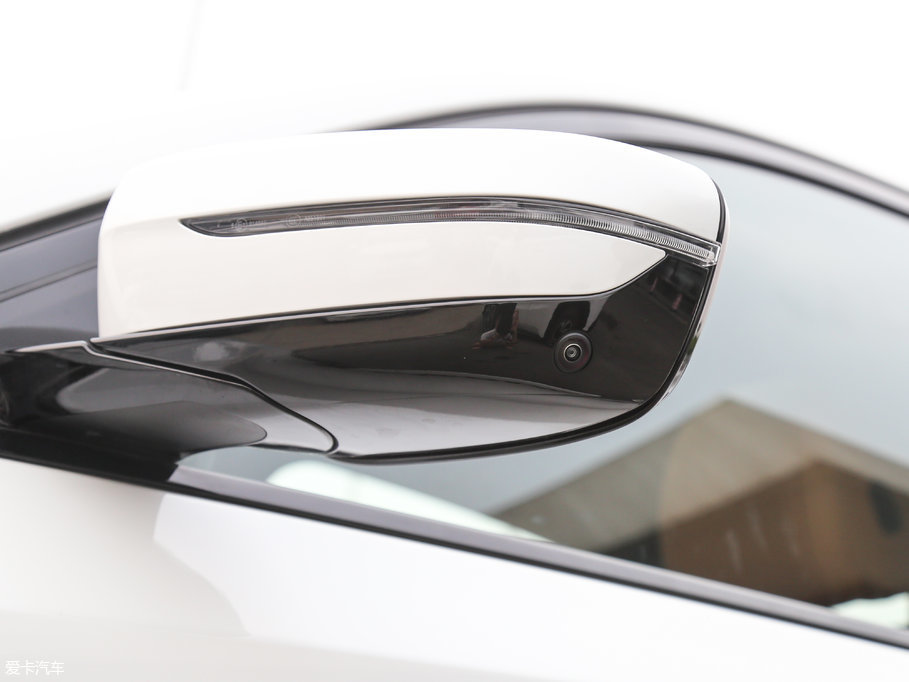 2018R5ϵ 530Li I M\b