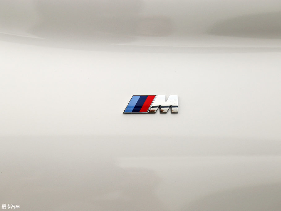 2018R5ϵ 530Li I(lng) M\(yn)(dng)b