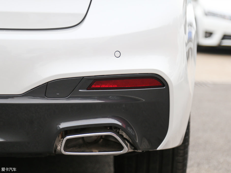 2018R5ϵ 530Li I(lng) M\(yn)(dng)b